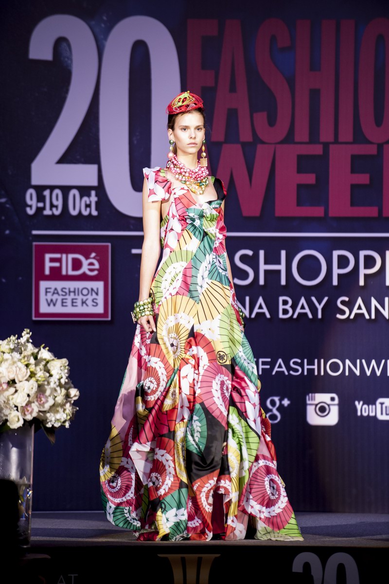 滨海湾金沙购物商城FIDé Fashion Weeks世界顶级2013时装周