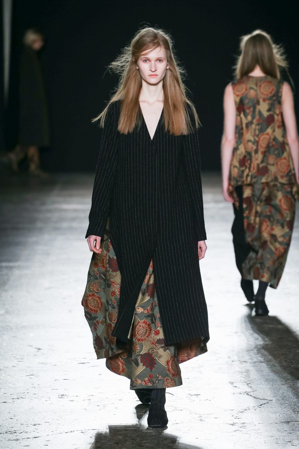 UMA WANG 米兰2016秋冬系列时装秀