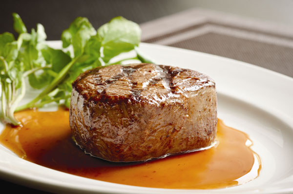 北京莫尔顿牛排坊推出“父亲节美味礼献”