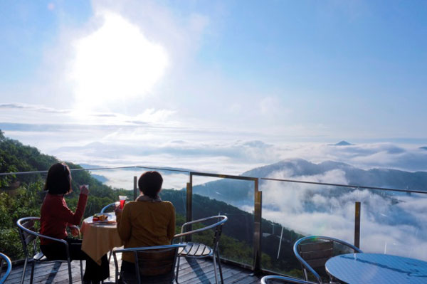 北海道星野TOMAMU度假村为您呈现夏季云海美景