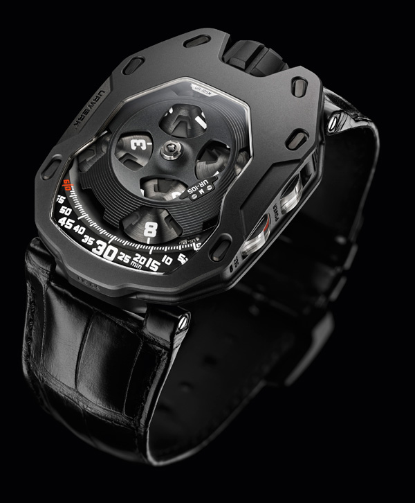 URWERK UR-105M：铁甲骑士，时间之光