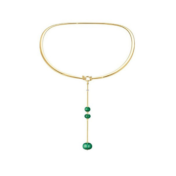 沉闷秋冬 用一件彩色珠宝提亮造型