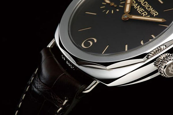 PANERAI 沛纳海：最纯正的海军表