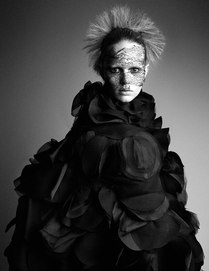 Anna Ewers《Interview》杂志2014年9月号