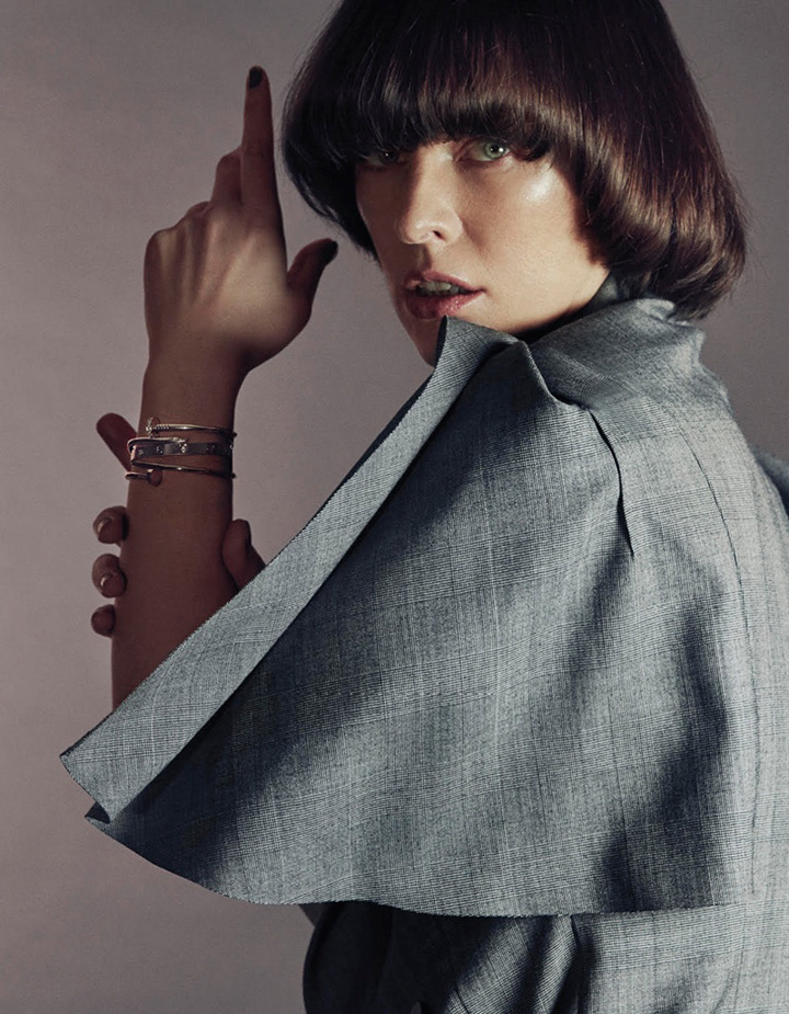 Milla Jovovich《Vogue》台湾省版2017年1月号