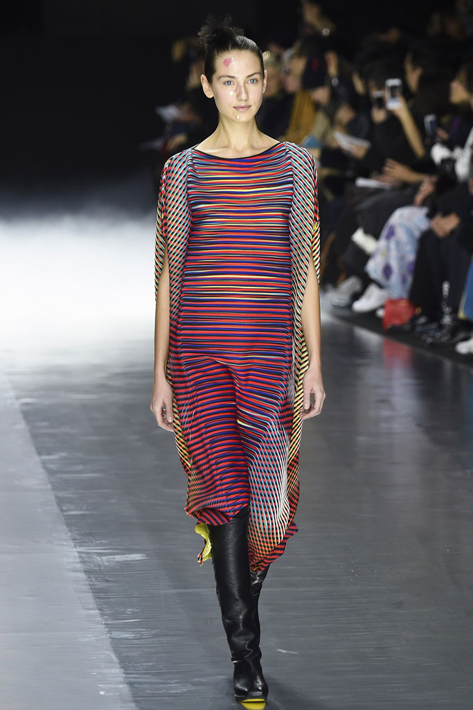 <a target='_blank' style='color: #666666;' href='http://brand.fengsung.com/IsseyMiyake/' >Issey Miyake</a> 2016秋冬流行发布