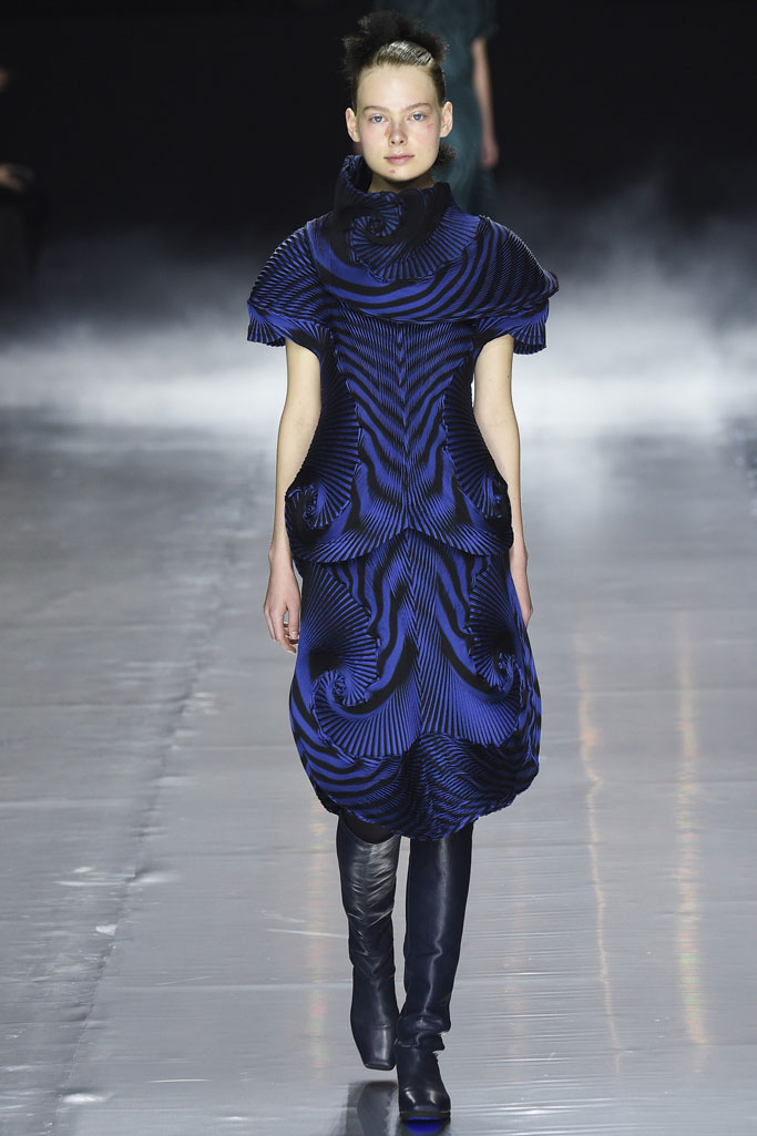 <a target='_blank' style='color: #666666;' href='http://brand.fengsung.com/IsseyMiyake/' >Issey Miyake</a> 2016秋冬流行发布