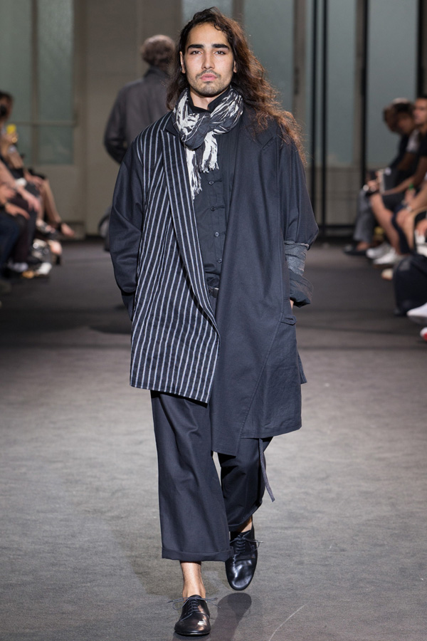 Yohji Yamamoto 2017春夏男装流行发布