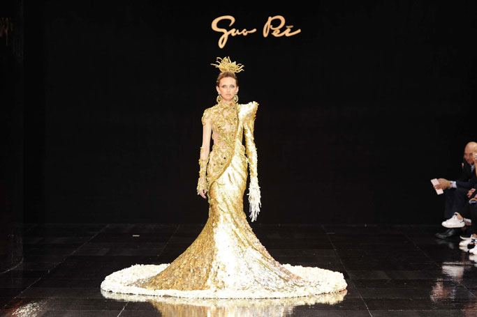 Guo Pei 2016秋冬高级定制流行发布