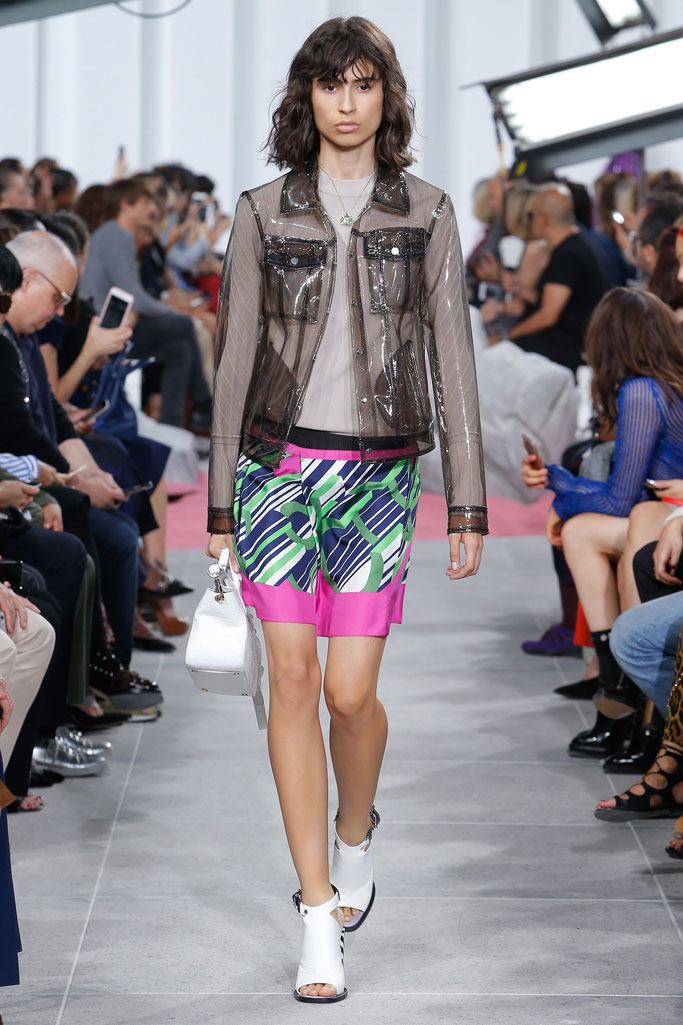 <a target='_blank' style='color: #666666;' href='http://brand.fengsung.com/Carven/' >Carven</a> 2017春夏流行发布