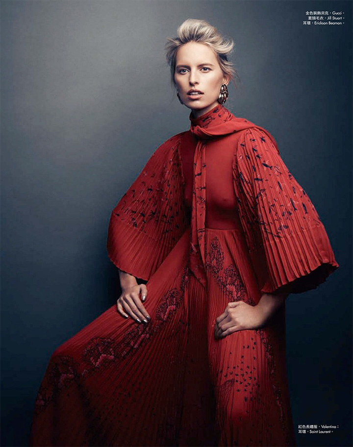 Karolina Kurkova《Harper’s Bazaar》台湾省版2017年3月号