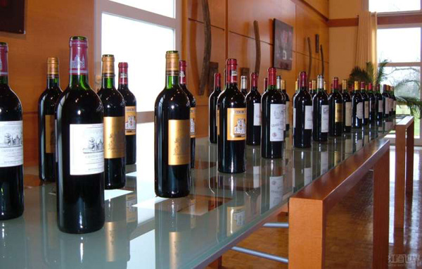波尔多2013年份葡萄酒 质佳但不适合投资商