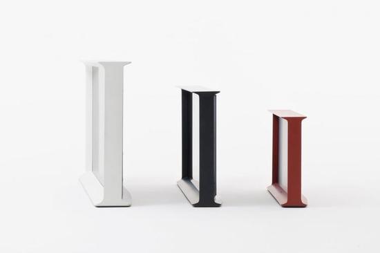 Bouroullec 兄弟为 HAY 和 Samsung 设计的电视机