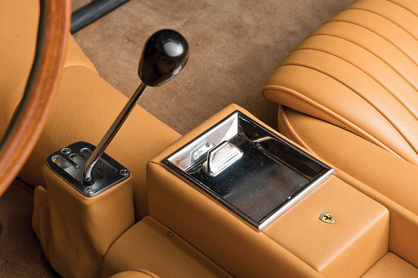 1967年法拉利古董车圆石滩拍出2750万美元天价