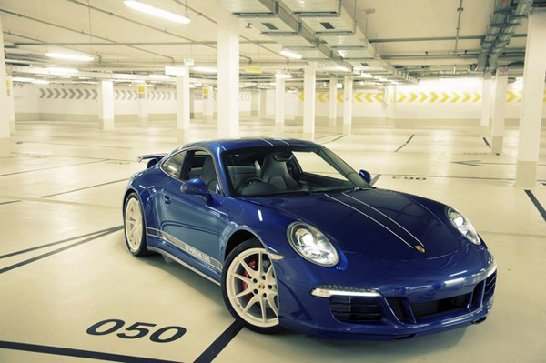 Porsche 邀请幸运粉丝体验特别版911