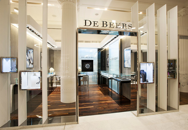 戴比尔斯时尚概念店入驻伦敦塞尔福里奇百货奇幻屋