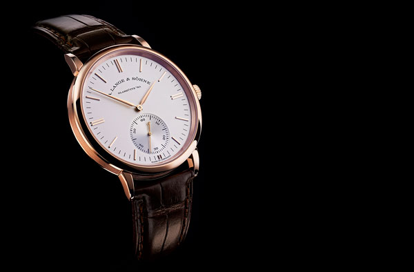<a target='_blank' style='color: #666666;' href='http://brand.fengsung.com/alangesohne/' >朗格</a>全新Saxonia Automatic 抵达中国