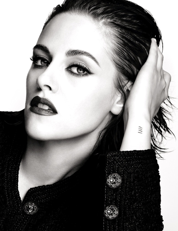 Kristen Stewart 代言香奈儿眼妆系列大片