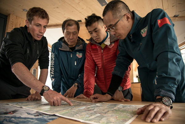 泰格豪雅携手中国国家滑雪登山队首次出征瑞士冰川巡逻滑雪登山赛