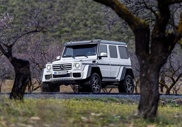 奔驰全新G550 4x4²重型越野车将上市