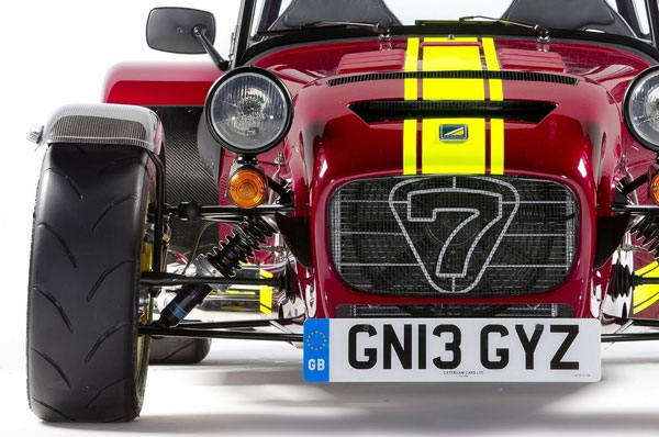 Caterham Seven 620R 追求速度无极限