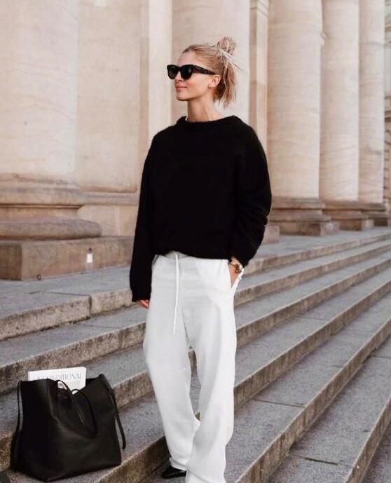 黑色毛衣 白色裤子