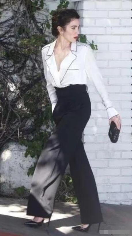 雪纺衬衫 黑色阔腿裤 高跟鞋