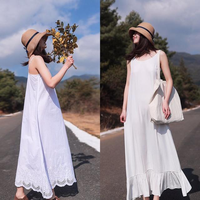 白色吊带连衣裙 夏日小凉鞋