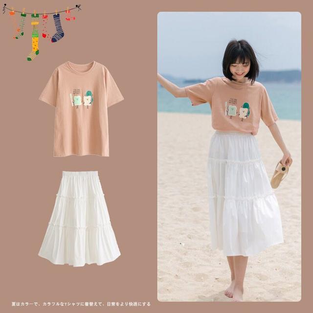 橘色T恤 白色蛋糕裙