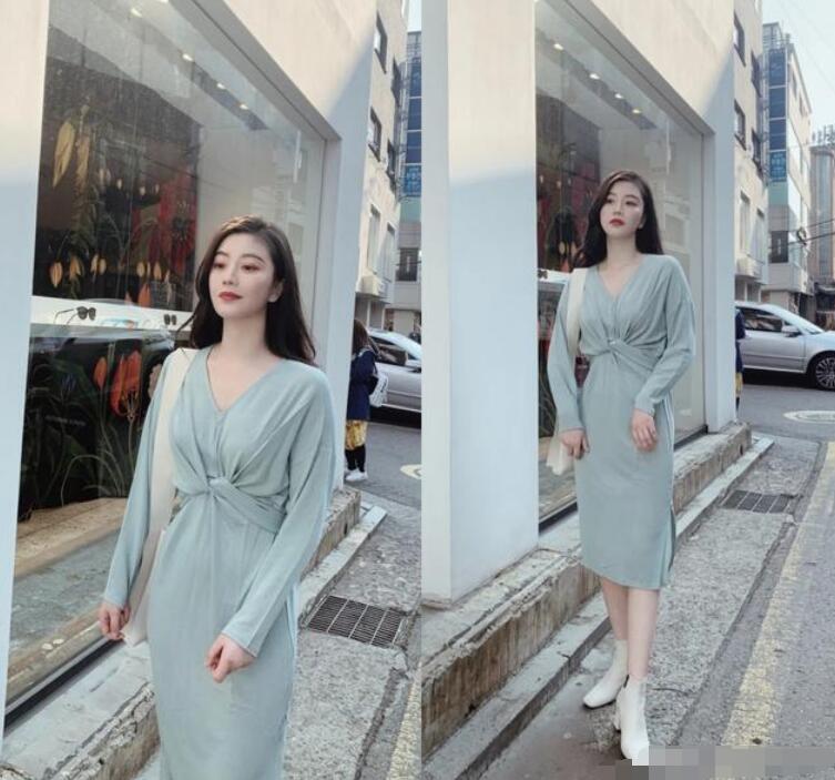 v领薄荷绿连衣裙