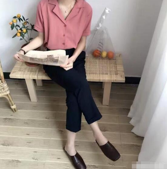 v领衬衣 休闲裤