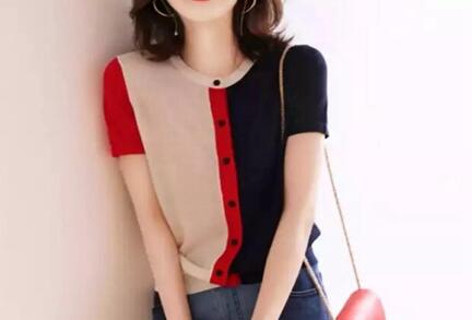 凉快的针织上衣