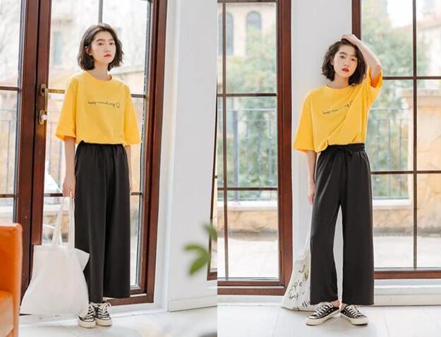 七分袖款的黄T恤 阔腿裤