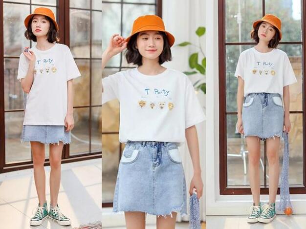 中长款的白T恤 牛仔半身裙