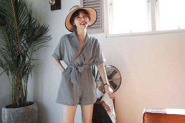 t恤配短裤 衬衫配短裙