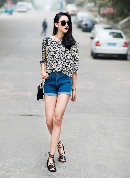 牛仔短裤 蝙蝠装