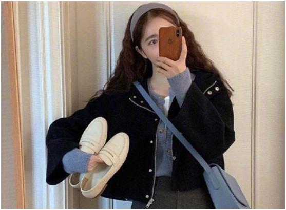 黑色小外套 半身裙