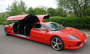法拉利 Ferrari 超级加长版360 Modena Limousine 亮相英国