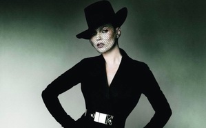 Kate Moss演绎Vogue西班牙时装大片