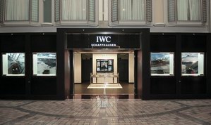 IWC万国表于“海洋水手号”开水上专卖店