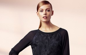 超模Frida Gustavsson代言H&M「Effortless Elegance」广告大片