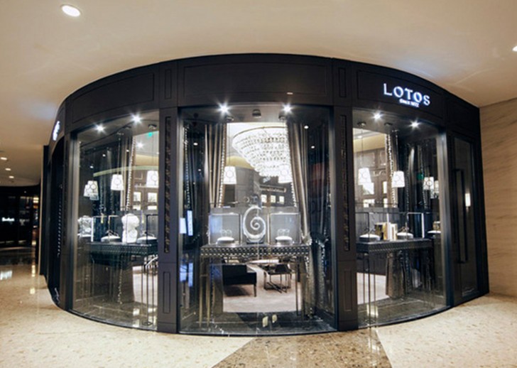 Lotos 全球首家专门店进驻上海国金中心