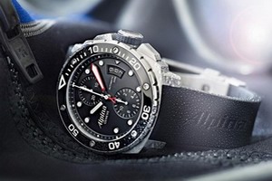 Alpina Extreme Diver 300计时自动腕表