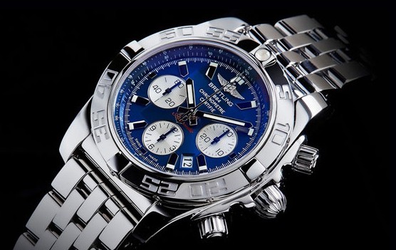 Breitling（百年灵）推自闭症关爱月限量版腕表