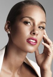 Alicia Keys 成为纪梵希美妆全新代言人