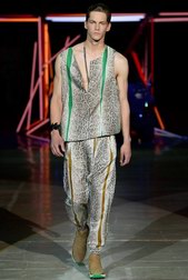 米兰男装周：罗伯特·卡沃利Roberto Cavalli 2015春夏男装秀