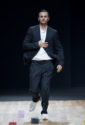 巴黎男装周：迪奥·桀骜Dior Homme2015春夏男装秀