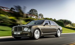 创造纪录的两台Bentley（宾利）汽车亮相古德伍德赛车节