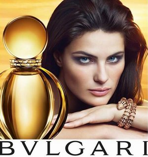 Isabeli Fontana代言BVLGARI宝格丽全新Goldea香水广告大片     