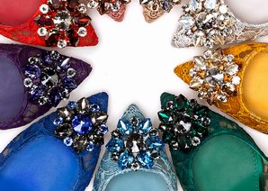 Dolce&Gabbana推出彩虹Rainbow系列优雅鞋履